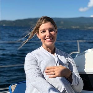 Meet your Posher, Lee